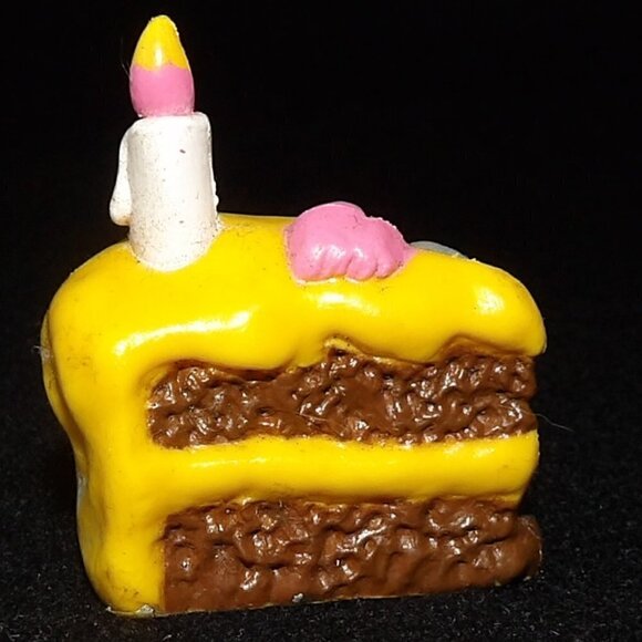 Vintage Avon Mouse with Birthday Cake - Picture 2 of 4